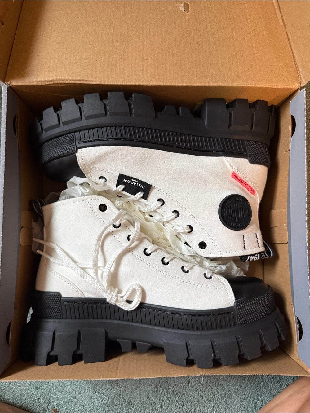 Palladium Revolt Hi TX Lug Sneakers